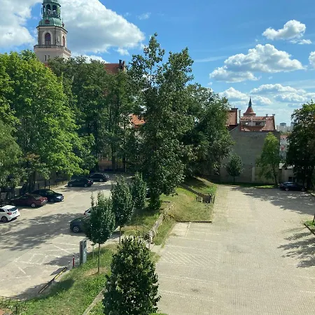 Komfortowe Mieszkanie W Samym Centrum. Apartment *